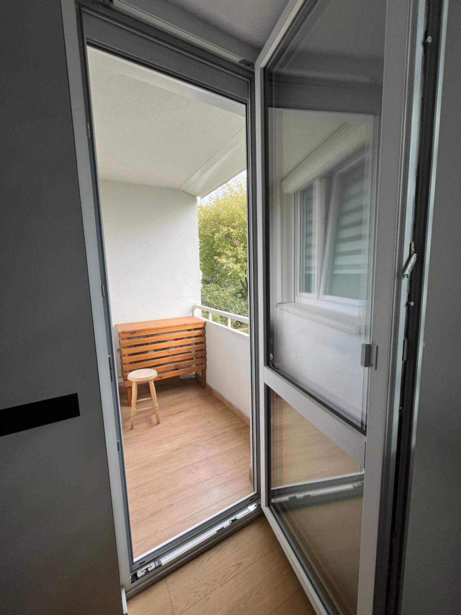 Apartament- Metro Trocka Varsó Kültér fotó